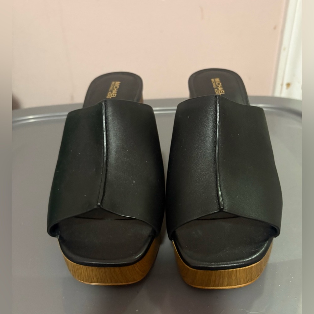 ⭐️MICHAEL Michael Kors Black Leather Slide Mules with Wood-Effect Platform